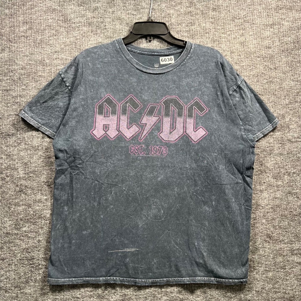 Junk Food Clothing AC/DC Graphic T-Shirt Mens Large Acid Wash Grey Rock Band Tee